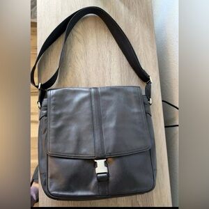 Coach Black Leather Messenger Bag Flap Shoulder Crossbody 70300